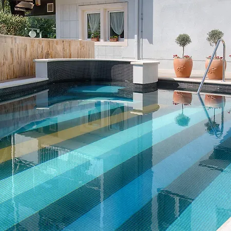 Boban Luxury Suites-2